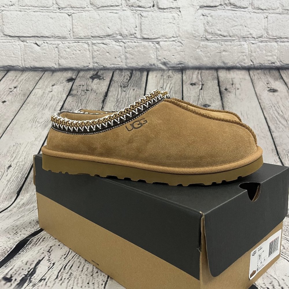 *BRAND NEW* UGG TASMAN - CHESTNUT - MEN'S 7 - WOMEN'S 8